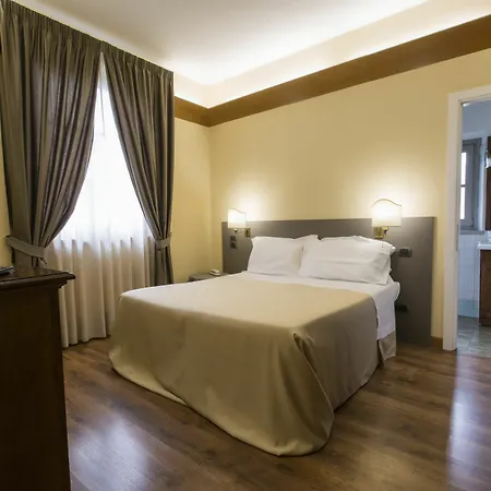 I Grifi Otel 3*
